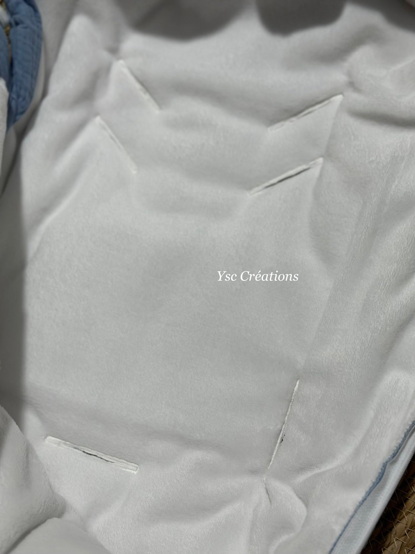 Nid d’ange bébé personnalisé – Gaze de coton & polaire