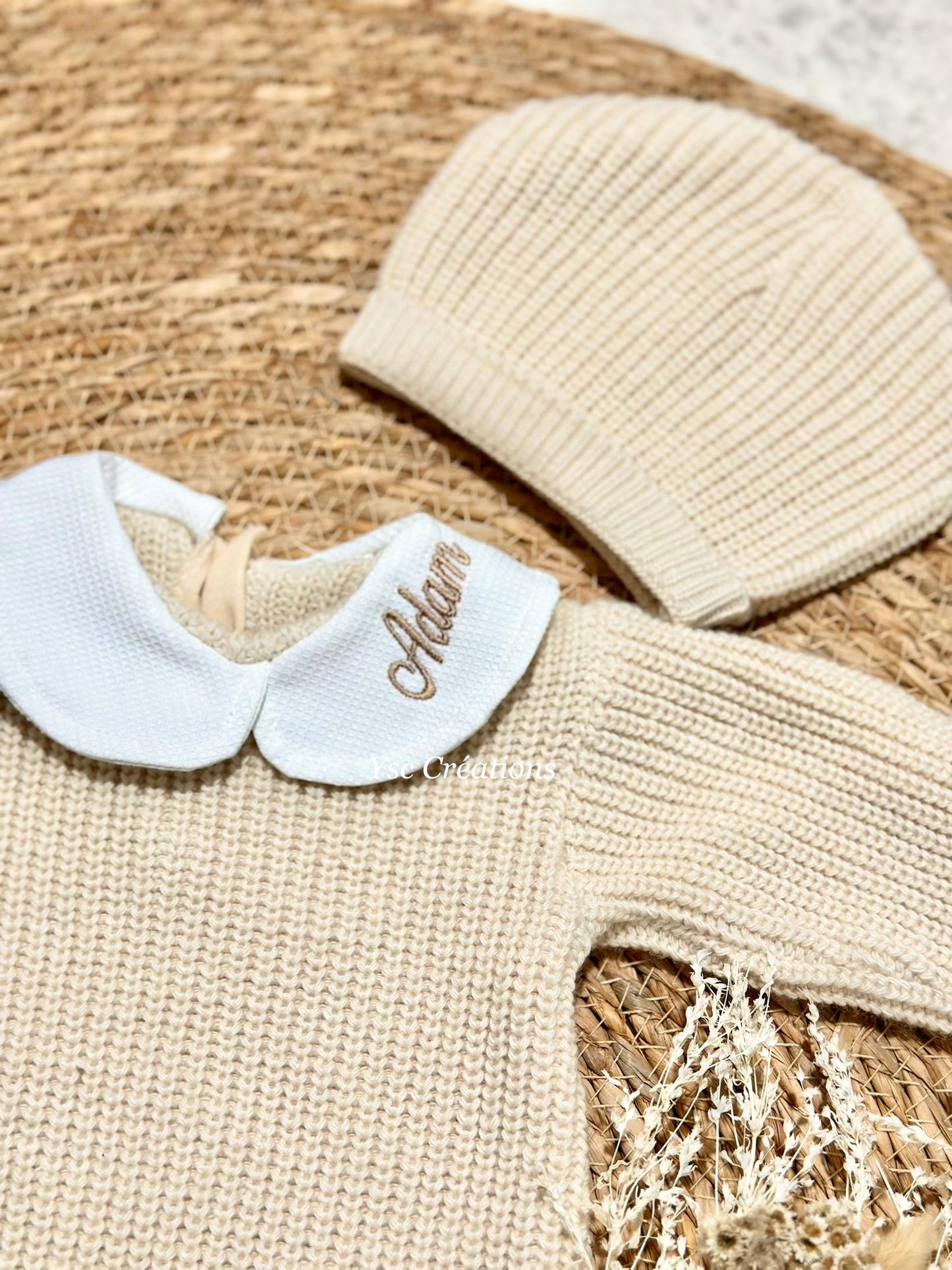 Ensemble maille bébé personnalisé – Tenue, chaussons & bonnet