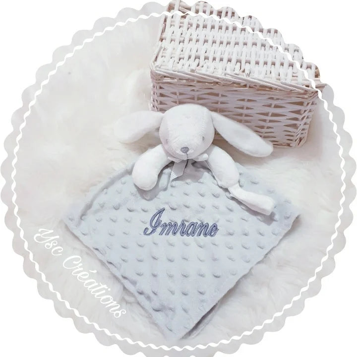 Doudou lapin bébé minky personnalisé – Broderie prénom douce et sécurisée