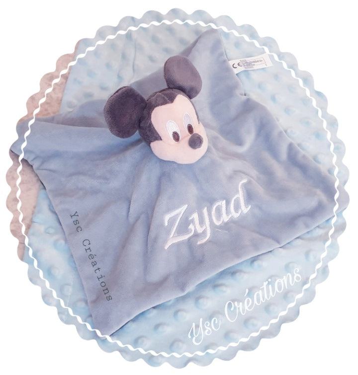 Doudou Disney personnalisé – Minnie ou Mickey avec prénom brodé