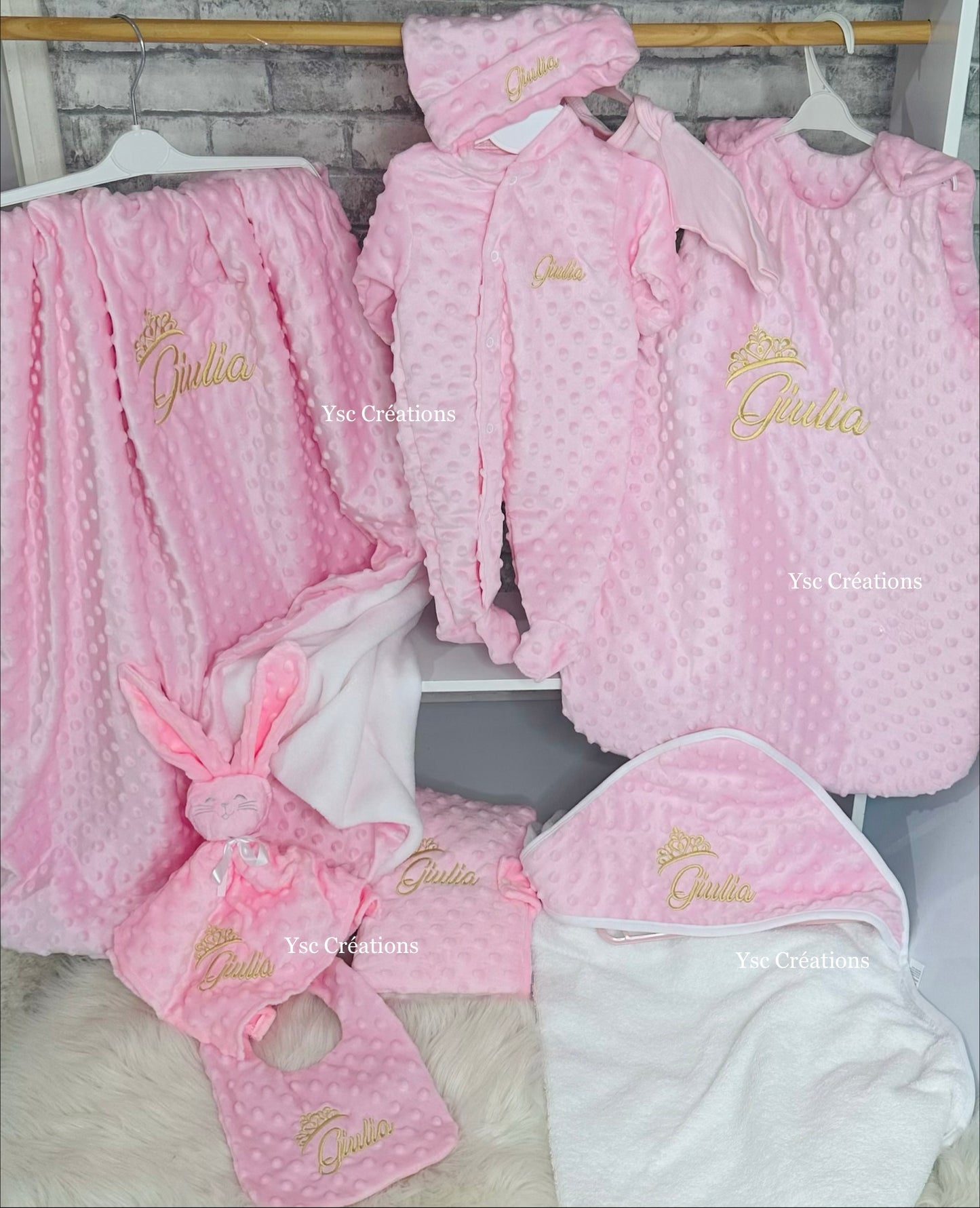 Coffret Premium bébé Minky – Cadeau naissance personnalisé Broderie
