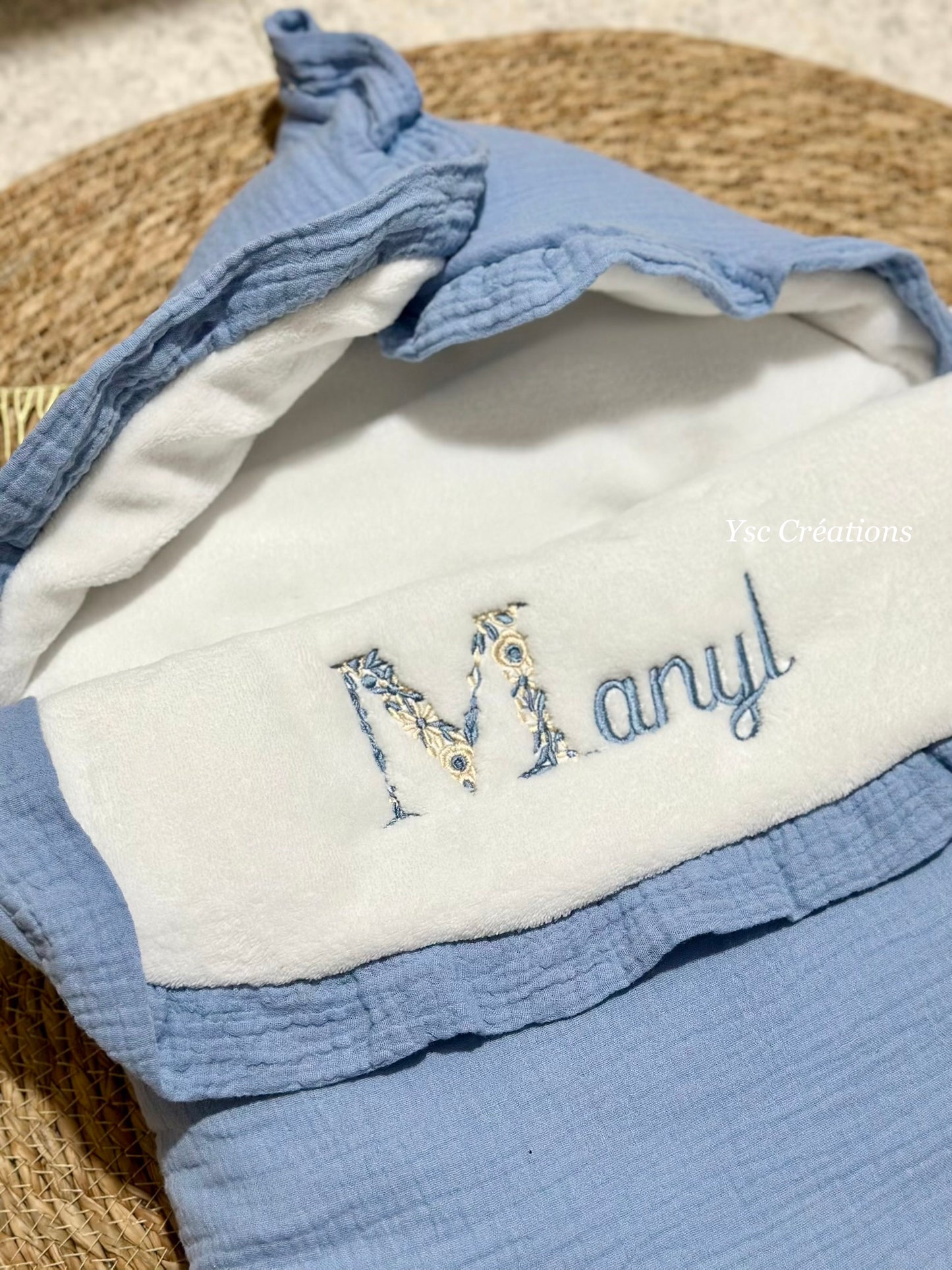 nid d’ange bébé personnalisé coloris bleu jeans