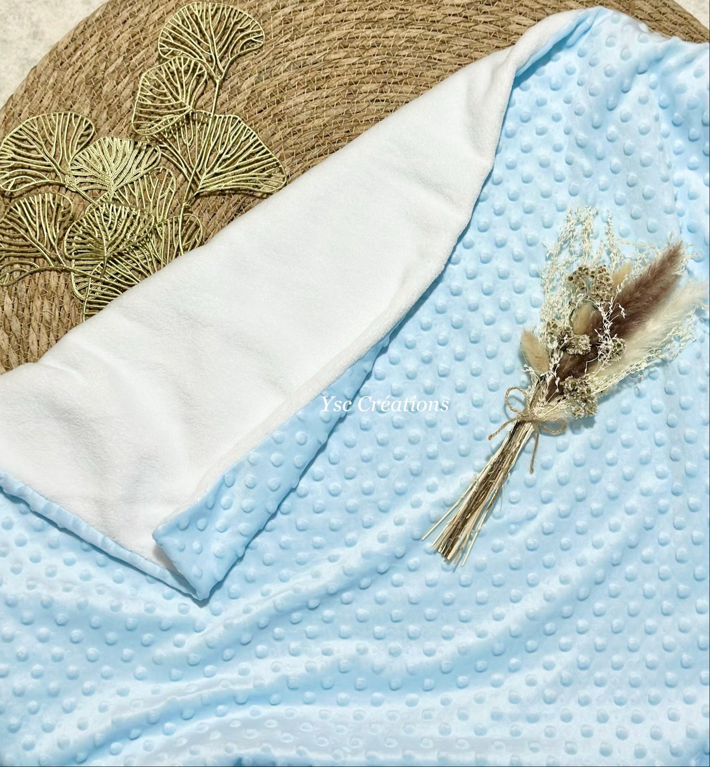 Plaid bébé personnalisé en minky – idée cadeau naissance