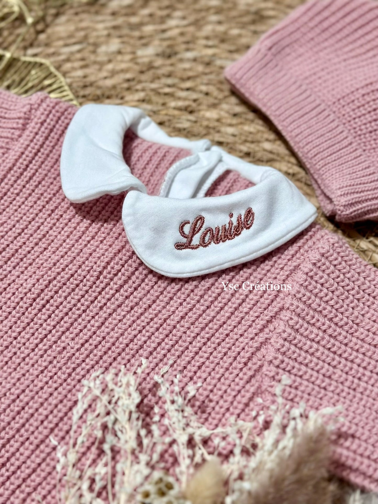 Ensemble maille bébé personnalisé – Tenue, chaussons & bonnet